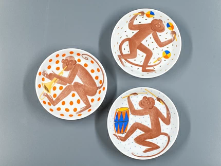 Декоративная тарелка 110 мм, форма Европейская, рисунок Трио. Труба, арт 80.84068.00.1