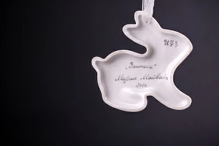 Елочная игрушка Зайчик Заинька, арт 60.03942.00.1 Елочная игрушка Зайчик Заинька, арт 60.03942.00.1