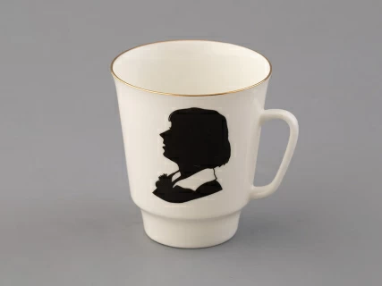 Подарочный набор на 2 персоны Чашка с блюдцем форма Майская, рисунок Русские писатели Есенин, Цветаева, арт. 81.33293.00.1, 