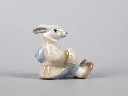 Скульптура форма Заяц с капустой рисунок Забота, арт. 82.43055.00.1 Скульптура форма Заяц с капустой рисунок Забота, арт. 82.43055.00.1