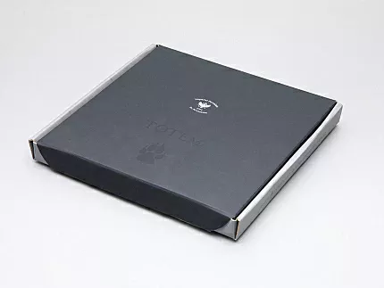 Декоративная тарелка 230 мм в подарочной упаковке, форма Эллипс 2, рисунок Тотем Кабан арт. 81.26810.00.1