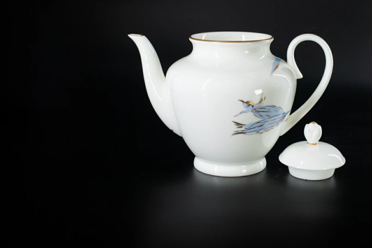 Чайник заварочный Любимые цветы модерна на форме Весенняя, арт 60.14788.00.1, 