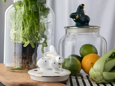 Подарочный набор Банка с фарфоровой крышкой Кролик золото арт. 14.10077.07