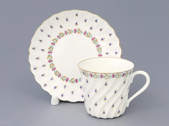 Чашка с блюдцем кофейная 155 мл.,  форма Витая, рисунок Голубые ягодки арт. 81.13975.00.1, 