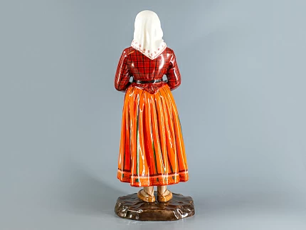 Скульптура Народности России Эстонская женщина арт. 82.69853.00.1