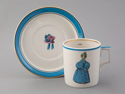 Чашка с блюдцем чайная 220 мл форма Гербовая рисунок Modes de Paris 1836 арт. 81.25417.00.1