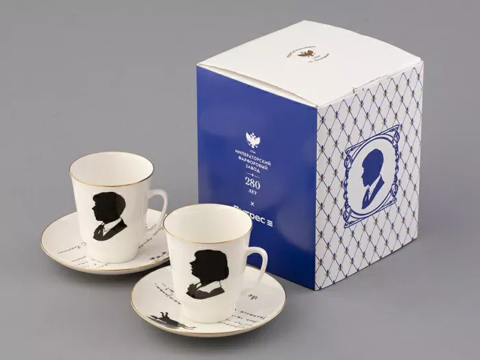 Подарочный набор на 2 персоны Чашка с блюдцем форма Майская, рисунок Русские писатели Есенин, Цветаева, арт. 81.33293.00.1, 