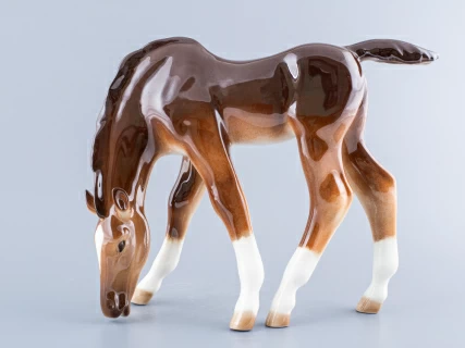 Скульптура Жеребенок пасущийся гнедой арт. 82.01961.00.1, 