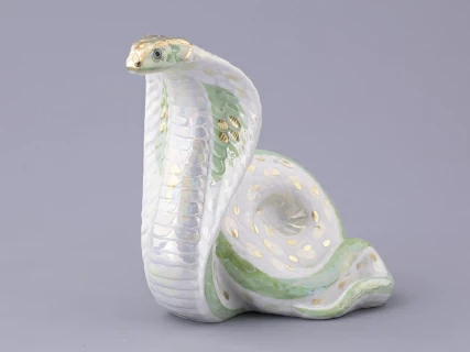 Скульптура форма Кобра в подарочной упаковке, большой размер, рисунок Зеленая кобра, арт. 81.32809.00.1, 