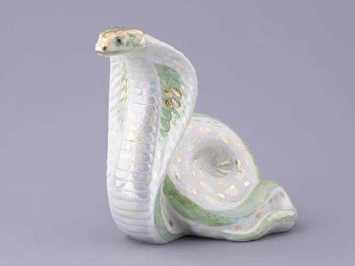 Скульптура форма Кобра в подарочной упаковке, большой размер, рисунок Зеленая кобра, арт. 81.32809.00.1, 