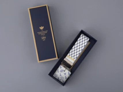 Брелок подвеска в подарочной упаковке, форма Квадрат, рисунок Лого 2, арт 81.33230.00.1, 