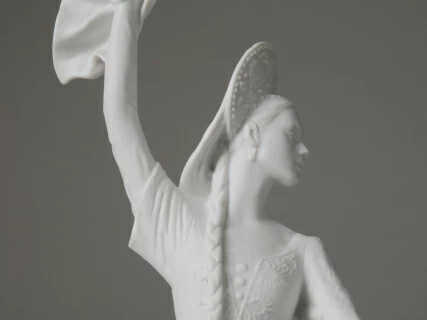 Скульптура форма Русская. Ульяна Лопаткина арт. 82.86754.00.1, 