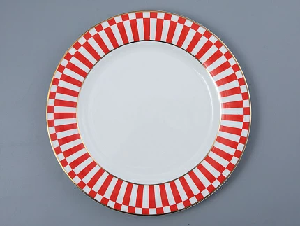 Тарелка плоская 270 мм Стандартная-2 рисунок Да и нет Красный арт. 80.44737.00.1