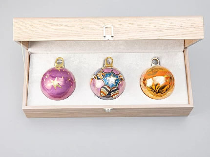 Подарочный набор Ёлочных украшений, форма Шар с петелькой 80мм рисунок Рождественская ночь арт. 81.29937.00.1
