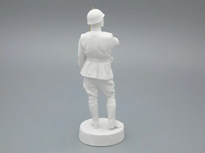 Скульптура Солдат Победы 1945, в подарочной упаковке, Белый бисквит, арт 81.33936.00.1, 