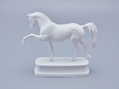 Скульптура в подарочной упаковке, форма Конь Ганноверский, рисунок Белый арт. 81.23029.00.1