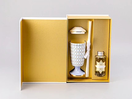 Подарочный Набор Аромадиффузор рисунок Азур 1 аромат Ванильная дымка, арт. 81.30069.00.1