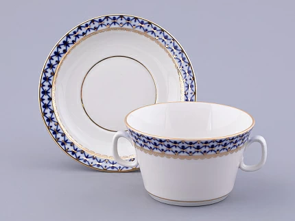 Чашка с блюдцем для бульона Молодежная Кобальтовая сетка арт. 81.13919.00.1 Чашка с блюдцем для бульона Молодежная Кобальтовая сетка арт. 81.13919.00.1