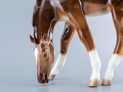 Скульптура Жеребенок пасущийся гнедой арт. 82.01961.00.1, 