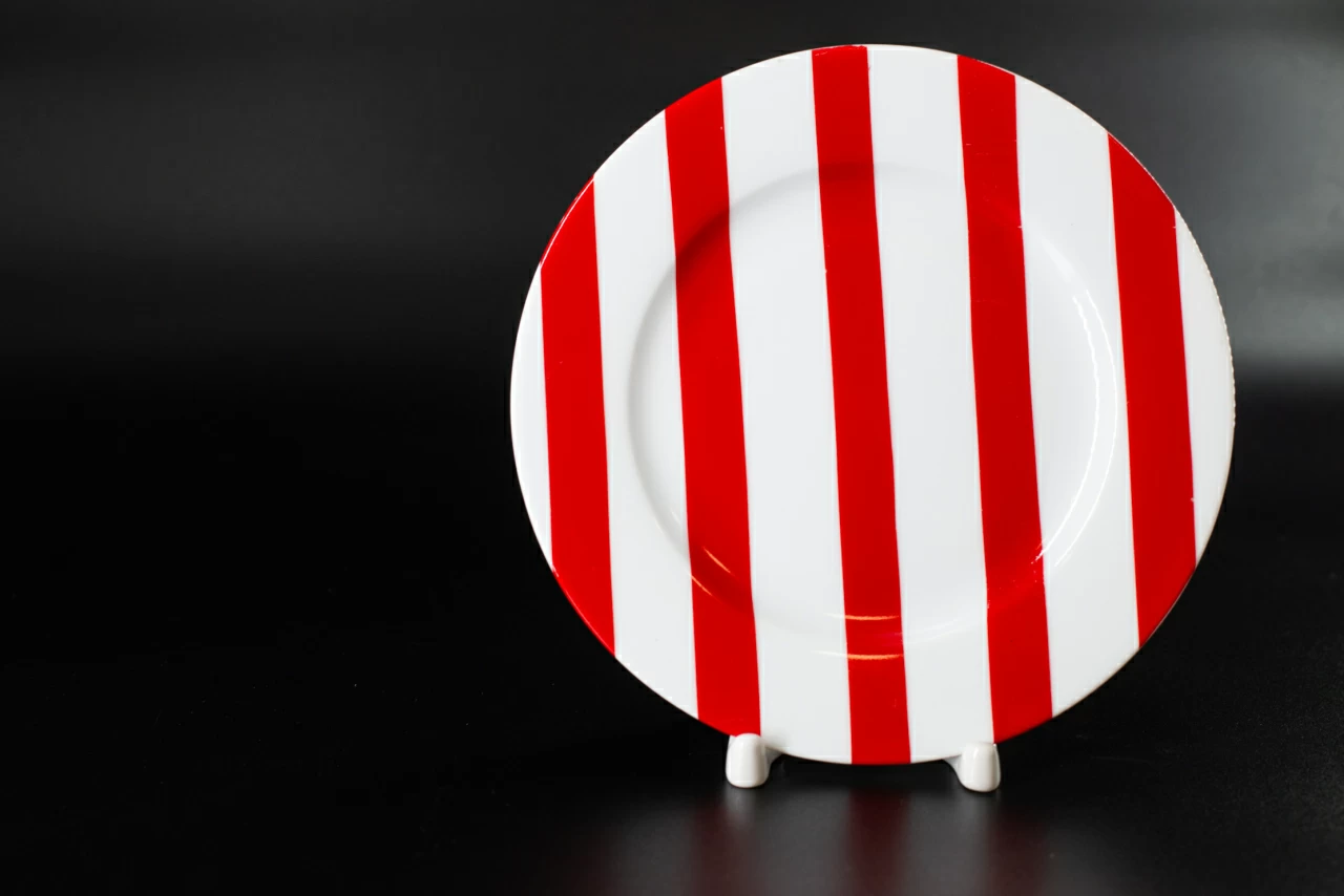 Тарелка 180 мм, Полоски 15, на форме Гладкая, арт 60.06452.00.1, 