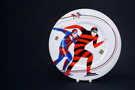 Декоративная тарелка На предельном скольжении, на форме Mazarin, арт 60.07776.00.5