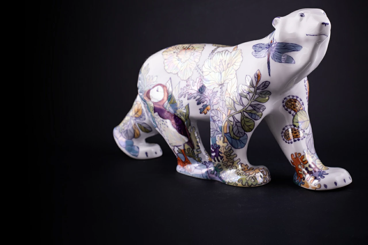 Скульптура Медведь идущий, большой размер, рисунок Цветущая Арктика 2, арт 62.16342.00.1, 