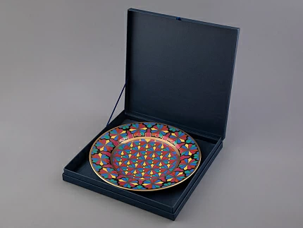 Тарелка декоративная 270 мм Европейская, в подарочной упаковке, рисунок Готическая 1 арт. 81.27117.00.1 Тарелка декоративная 270 мм Европейская, в подарочной упаковке, рисунок Готическая 1 арт. 81.27117.00.1