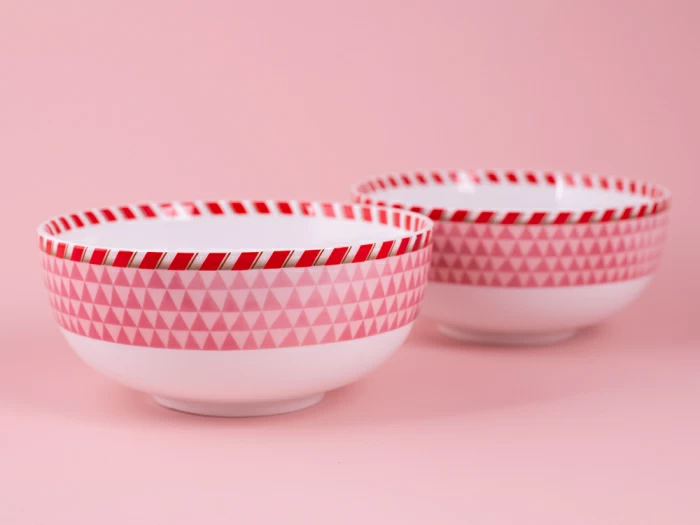 Набор салатников 2шт 160 мм, форма Восточная, рисунок Зимняя история (розовый) арт. 81.11371.00.1, 