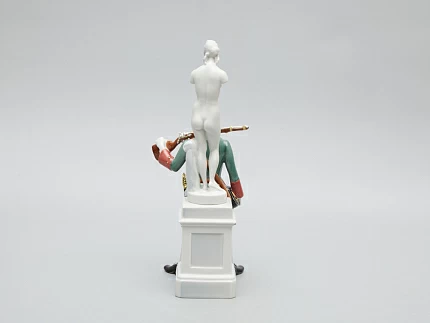 Скульптура Солдат и Венера Петровская Ассамблея арт. 82.51223.00.1 Скульптура Солдат и Венера Петровская Ассамблея арт. 82.51223.00.1