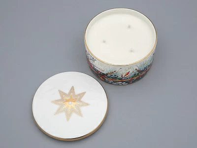 Свеча ароматическая в подарочной упаковке, форма Идиллия рисунок Календа аромат Зимний лес, арт. 81.33153.00.1