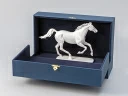 Скульптура Конь Англо-арабский, в подарочной упаковке, рисунок Белый арт. 81.18629.00.1, 
