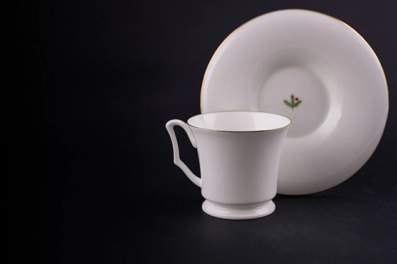 Чашка с блюдцем кофейная, рисунок Конфета Зайчик, форма Юлия, арт 61.21051.00.1, 