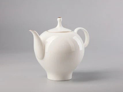 Чайник заварочный форма Яблочко рисунок Золотой кант 660 мл арт. 80.04410.00.1, 