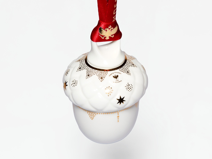 Елочная игрушка в подарочной упаковке, форма Желудь, рисунок Позолоченный, арт. 81.33932.00.1, 