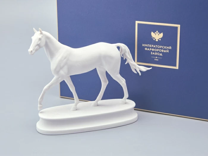 Скульптура в подарочной упаковке, форма Конь Ахалтекинский, рисунок Белый, арт. 81.18627.00.1, 