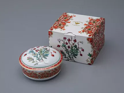 Туалетная коробочка в подарочной упаковке, форма Круглая, рисунок Клюква заповедная, арт 81.34282.00.1
