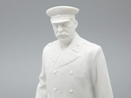 Скульптура Генералиссимус Сталин И.В., в подарочной упаковке, Белый бисквит, арт. 81.33452.00.1,  Скульптура Генералиссимус Сталин И.В., в подарочной упаковке, Белый бисквит, арт. 81.33452.00.1,