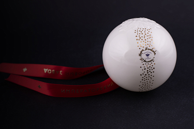 Елочная игрушка Шар с елкой, рисунок Снегопад, арт 60.21171.00.1