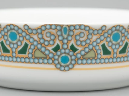 Туалетная коробочка в подарочной упаковке, форма Круглая, рисунок Ландыш майский, арт 81.33187.00.1, 