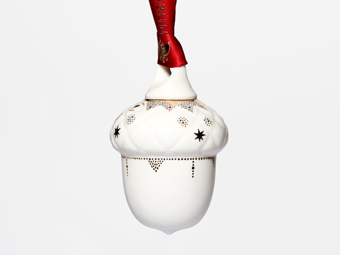 Елочная игрушка в подарочной упаковке, форма Желудь, рисунок Позолоченный, арт. 81.33932.00.1, 