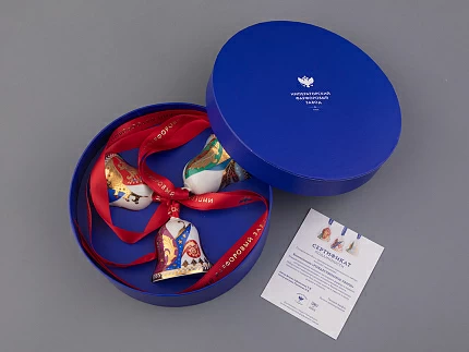 Подарочный набор Колокольчик форма Петелька рисунок Рождественские узоры 3 штуки, арт. 81.32619.00.1 Подарочный набор Колокольчик форма Петелька рисунок Рождественские узоры 3 штуки, арт. 81.32619.00.1