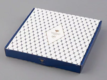 Тарелка декоративная 195 мм в подарочной упаковке, форма Эллипс, рисунок Золотая скарапея, артикул 81.33552.00.1