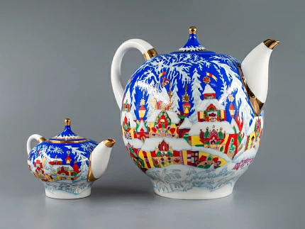 Комплект чайников форма Новгородский рисунок Зимняя сказка арт. 81.13998.00.1 Комплект чайников форма Новгородский рисунок Зимняя сказка арт. 81.13998.00.1