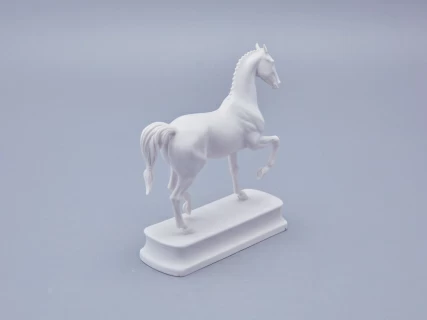 Скульптура в подарочной упаковке, форма Конь Липицциан, рисунок Белый арт. 81.18630.00.1, 
