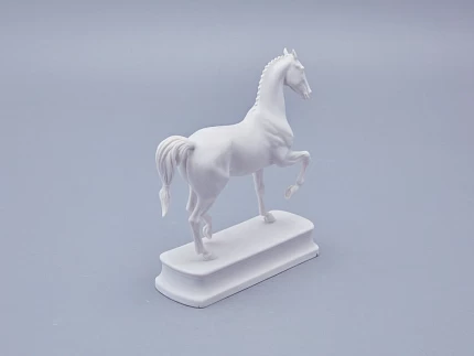 Скульптура в подарочной упаковке, форма Конь Липицциан, рисунок Белый арт. 81.18630.00.1