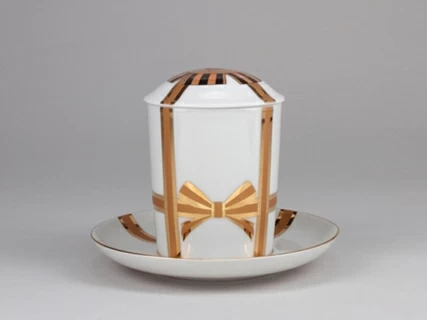 Бокал с блюдцем и с крышкой форма Снежное утро рисунок Подарок арт. 81.19995.00.1, 