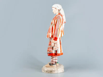 Скульптура Народности России Вотякская женщина арт. 82.66478.00.1, 