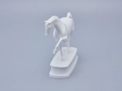 Скульптура в подарочной упаковке, форма Конь Ганноверский, рисунок Белый арт. 81.23029.00.1