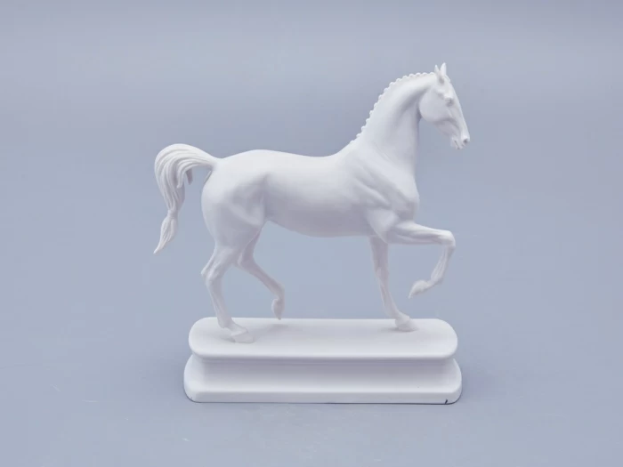 Скульптура в подарочной упаковке, форма Конь Липицциан, рисунок Белый арт. 81.18630.00.1, 
