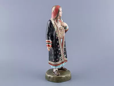 Скульптура Народности России малого размера, Башкирка, арт 82.99369.00.1